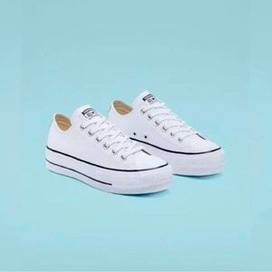 Converse All Star Chuck Taylor’s Platform Lowcut White size 9.5